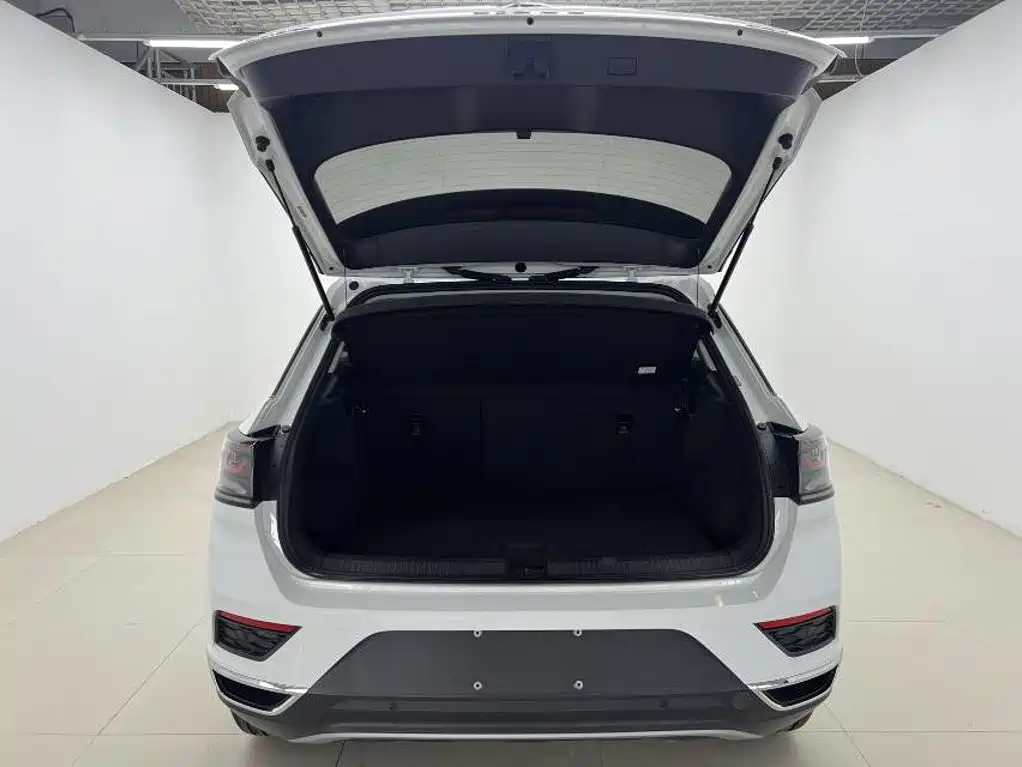 Volkswagen T-Roc — миниатюра 8