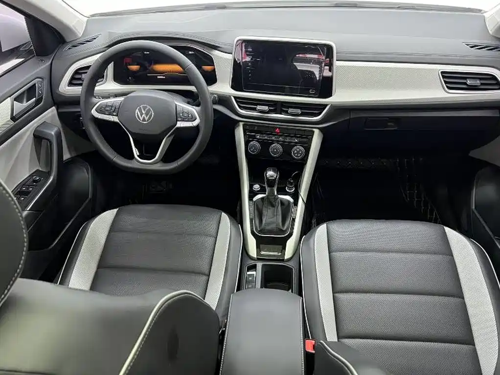 Volkswagen T-Roc — миниатюра 18