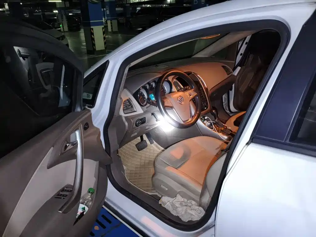 Buick Excelle — миниатюра 17