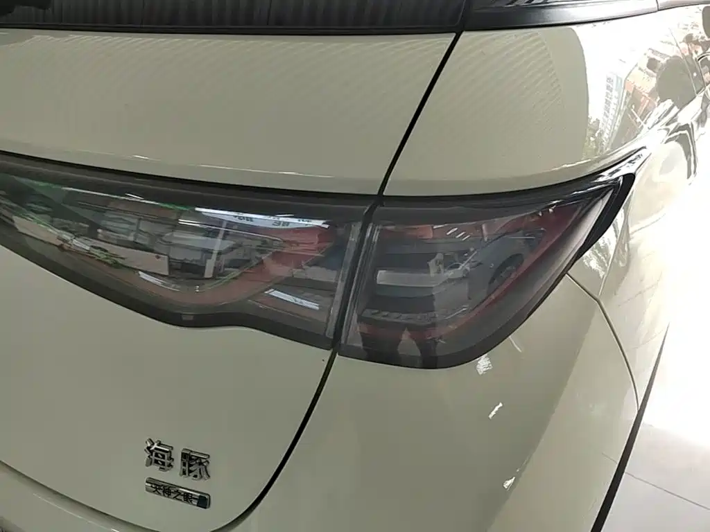 BYD Dolphin — миниатюра 8