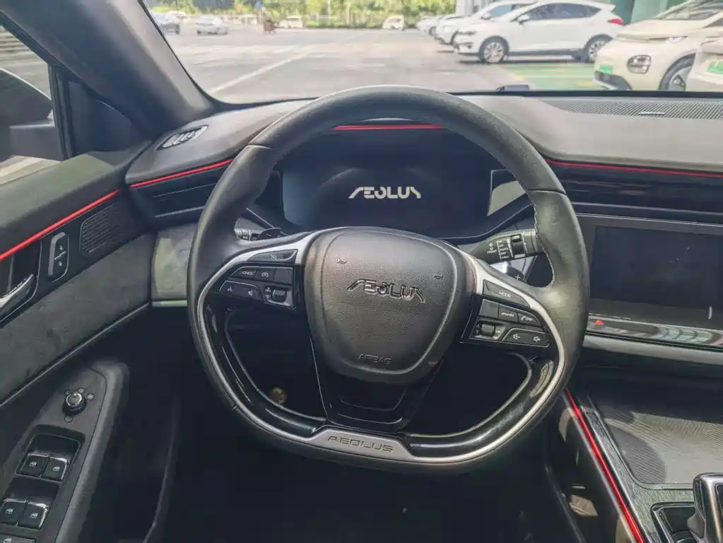 DONGFENG YI HYUN MAX