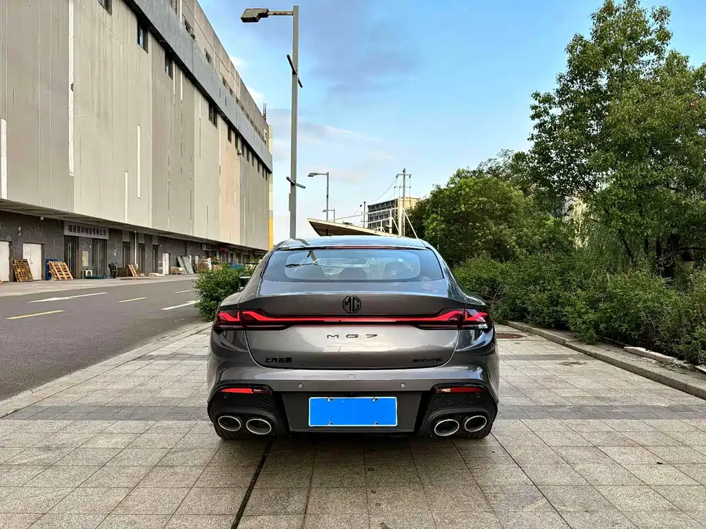 MG 7 2023 1.5T DCT Luxury