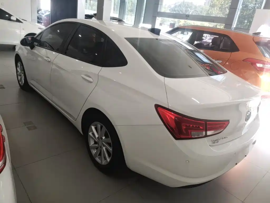 Buick Verano — миниатюра 5