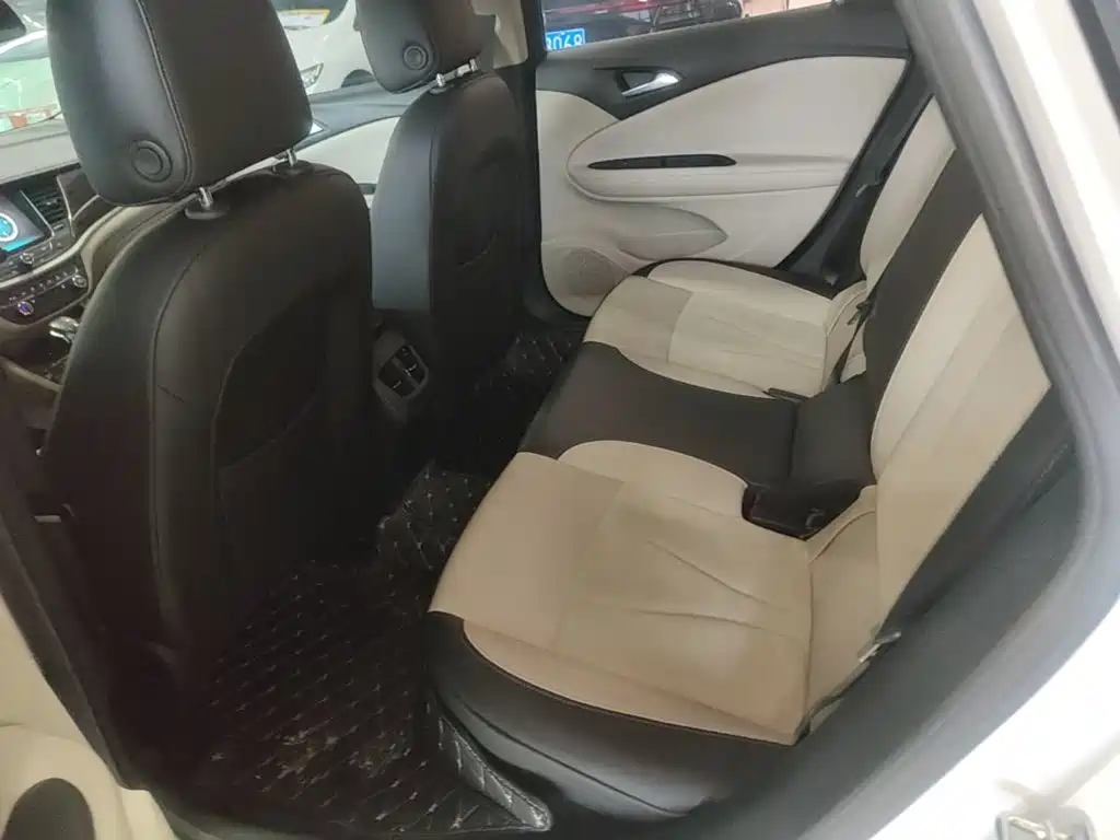 Buick Verano — миниатюра 17