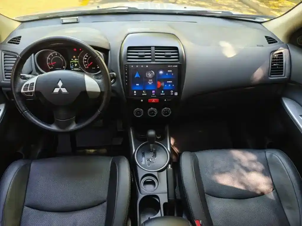 Mitsubishi ASX — миниатюра 5