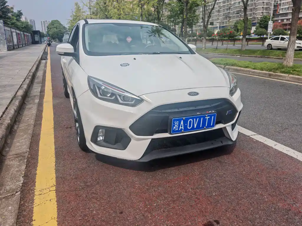 Ford Focus — миниатюра 3