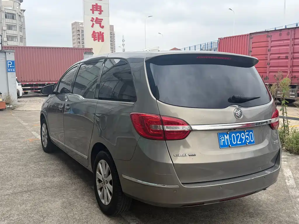 Buick GL8 — миниатюра 4