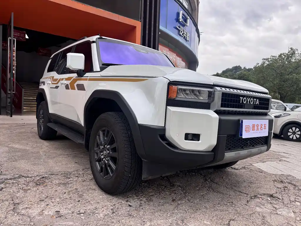 Toyota Prado — миниатюра 3