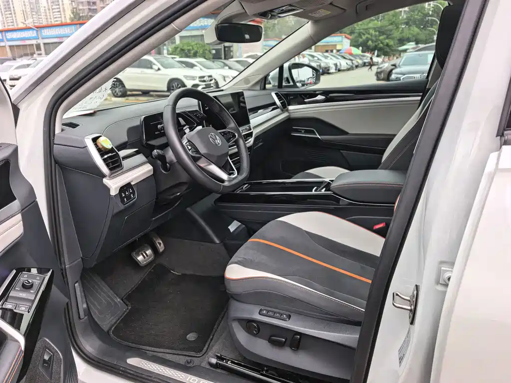 Volkswagen ID.6 Crozz — миниатюра 4