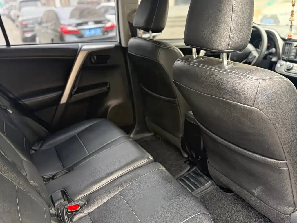 TOYOTA RAV4 RONGFANG