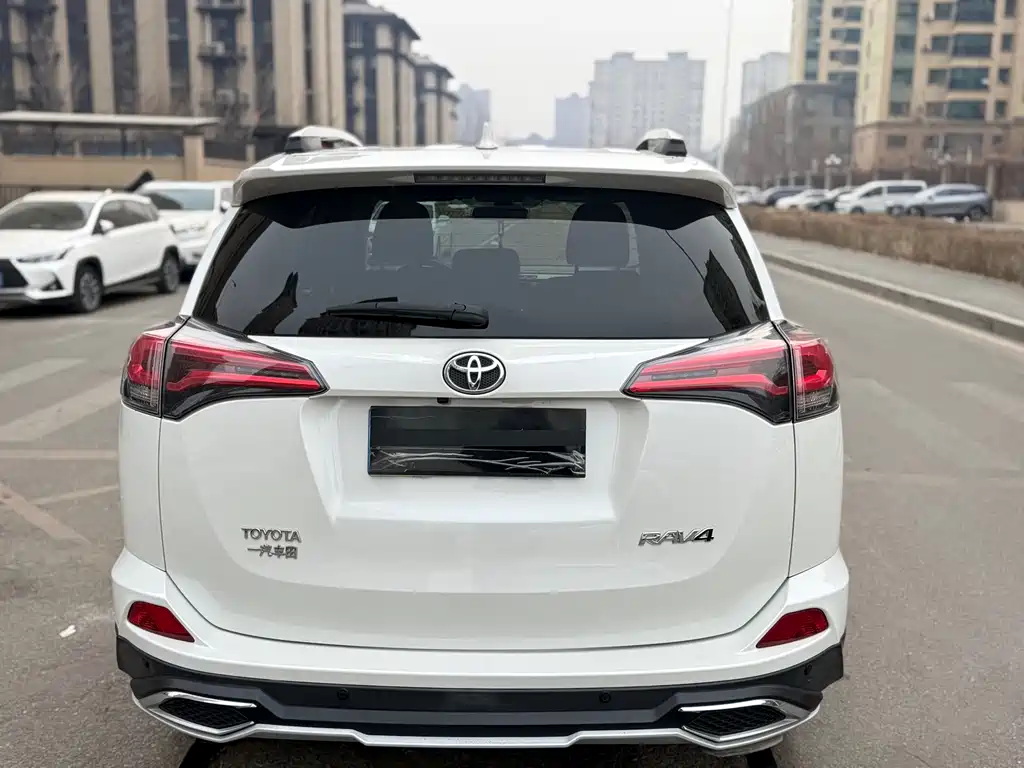 TOYOTA RAV4 RONGFANG