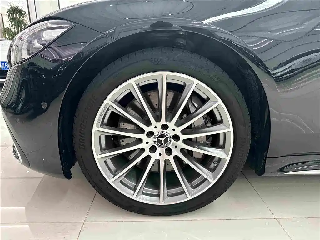 Mercedes-Benz S-Class — миниатюра 4