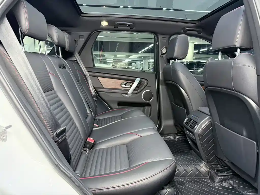 LAND ROVER DISCOVER SPORTS