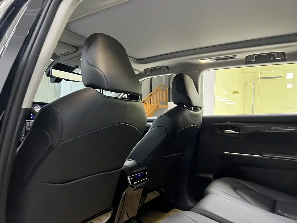Toyota Highlander — миниатюра 15