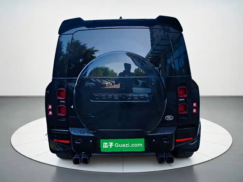 Land Rover Defender — миниатюра 5