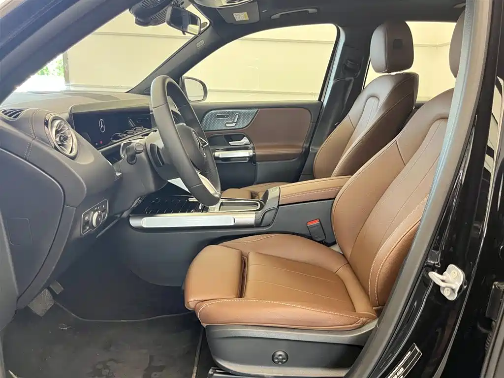 Mercedes-Benz GLB 2025 GLB 220 Fashion