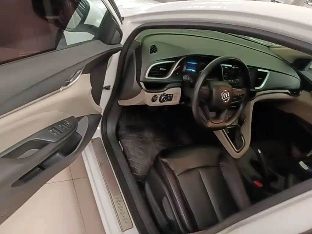 Buick Excelle — миниатюра 16