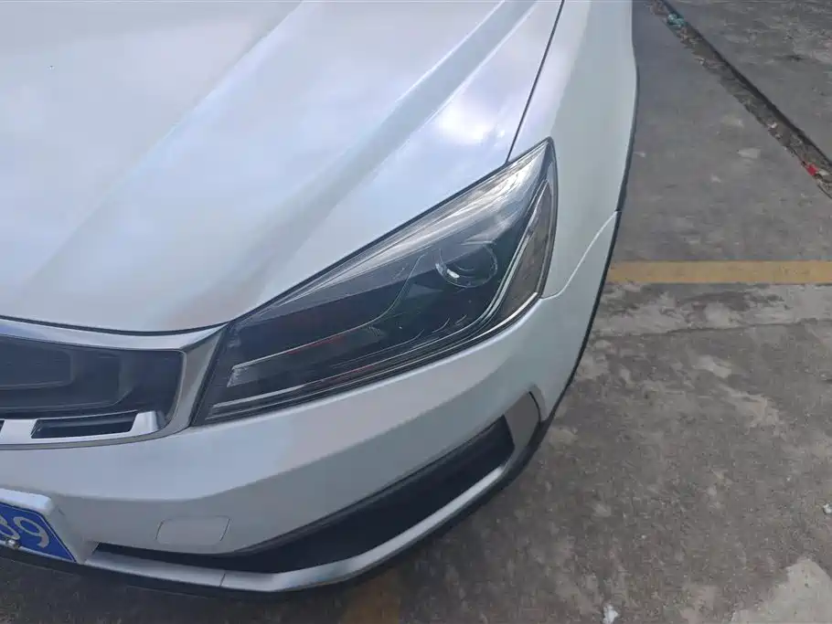 GEELY AUTOMOBILE VISION S1