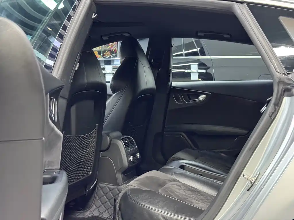Audi RS 7 — миниатюра 9