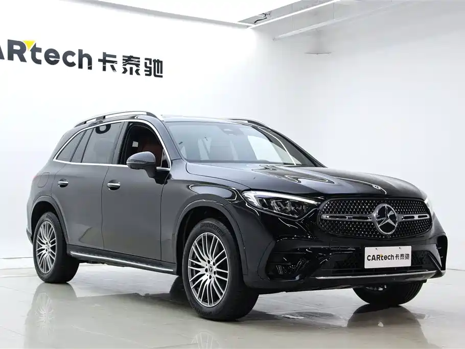 MERCEDES-BENZ GLC