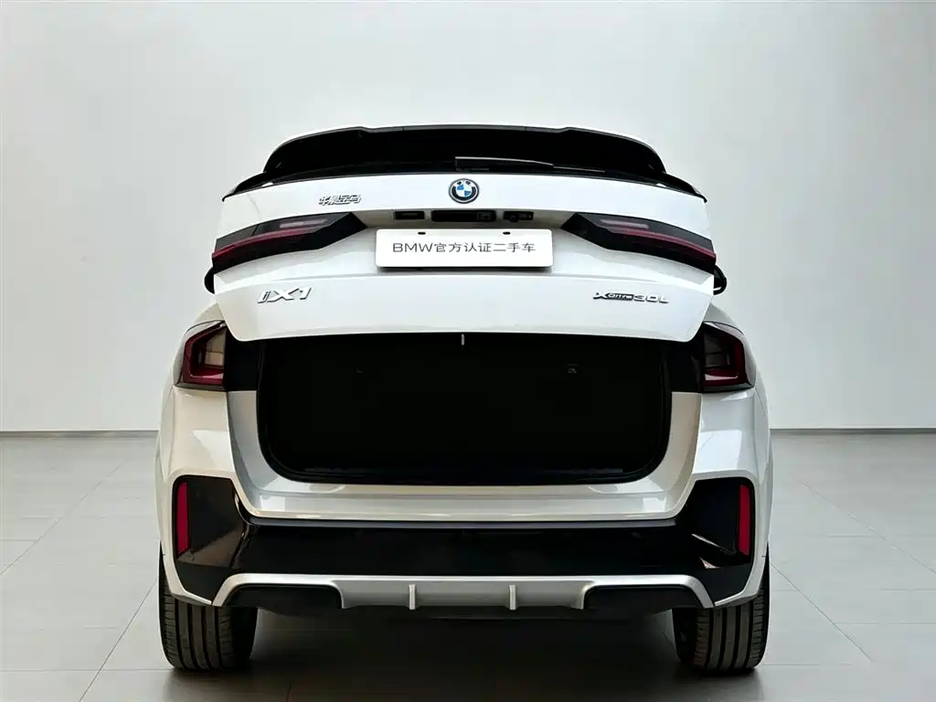 BMW iX1 — миниатюра 5