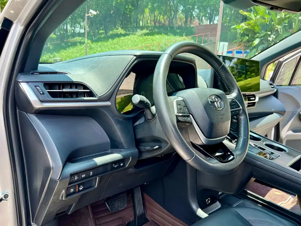 Toyota Sienna 2021 2.5L
