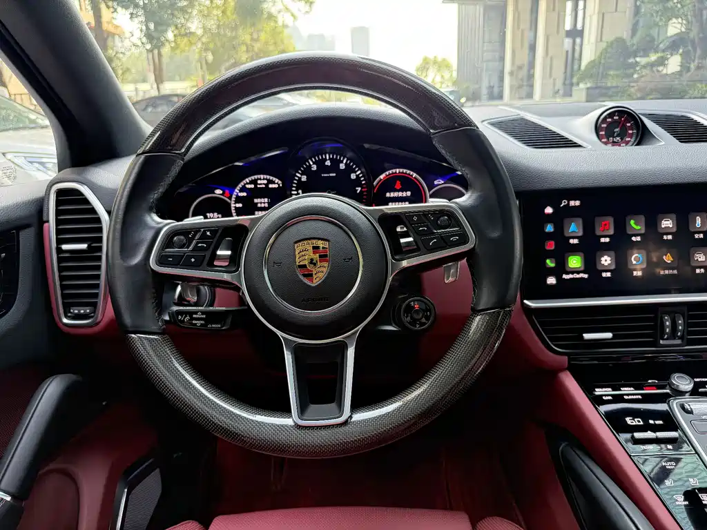 PORSCHE CAYENNE