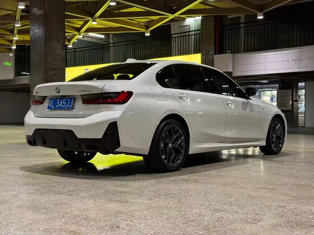 BMW 3 Series — миниатюра 7