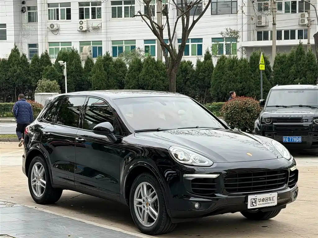 PORSCHE CAYENNE