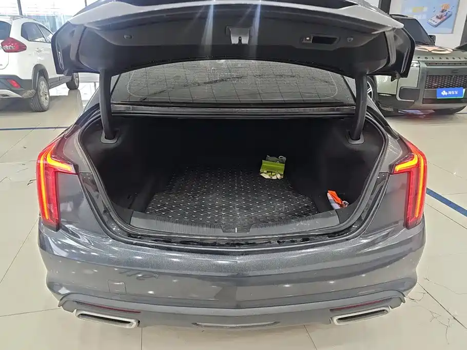 Cadillac CT5 — миниатюра 4