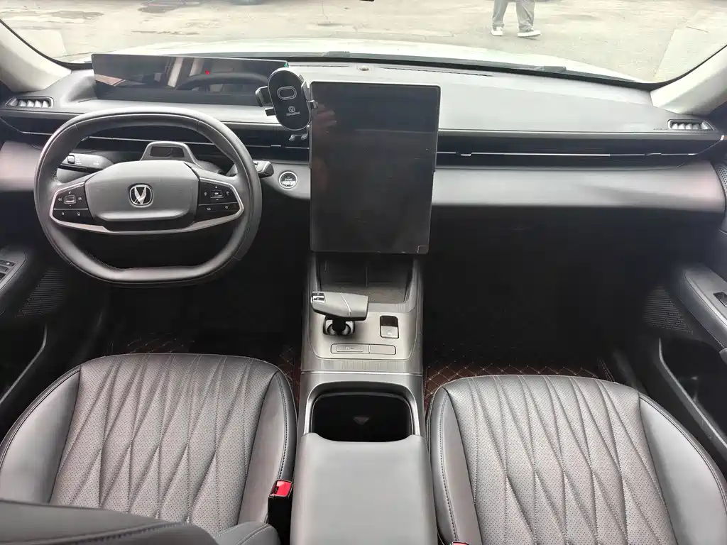Changan Yida — миниатюра 6