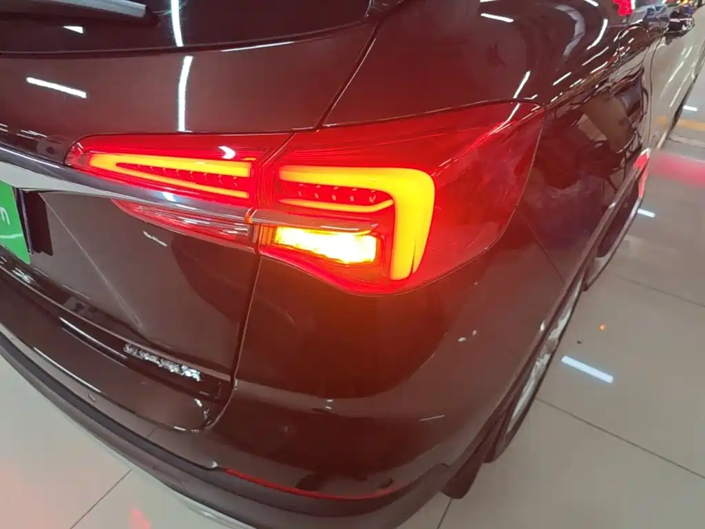Buick Envision Plus — миниатюра 8