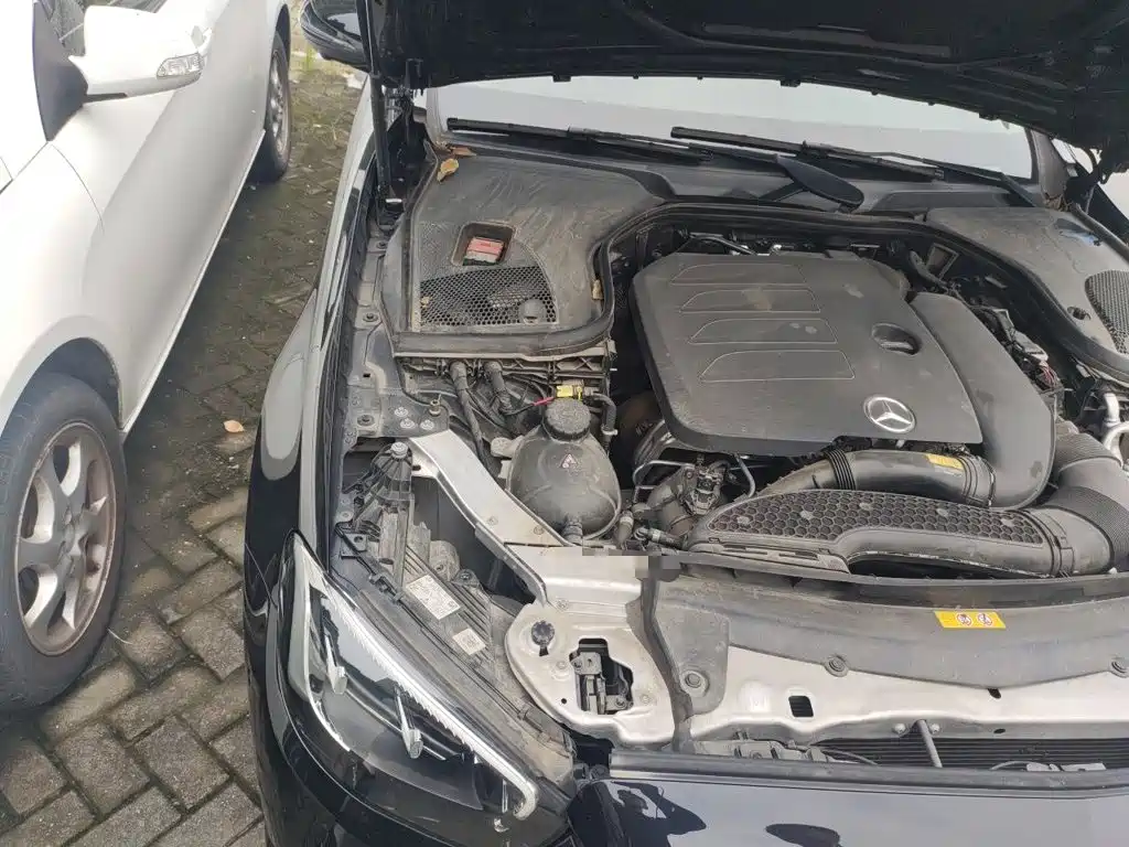Mercedes-Benz E-Class id 4622383 из Китая 18