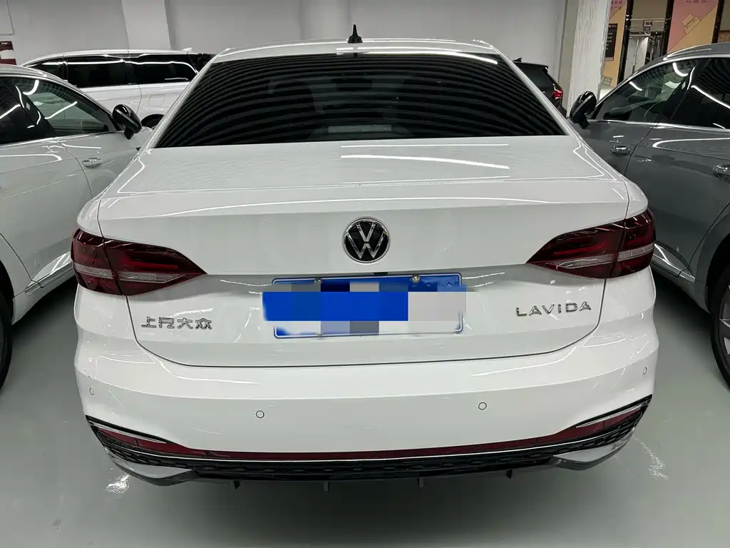 Volkswagen Lavida — миниатюра 18