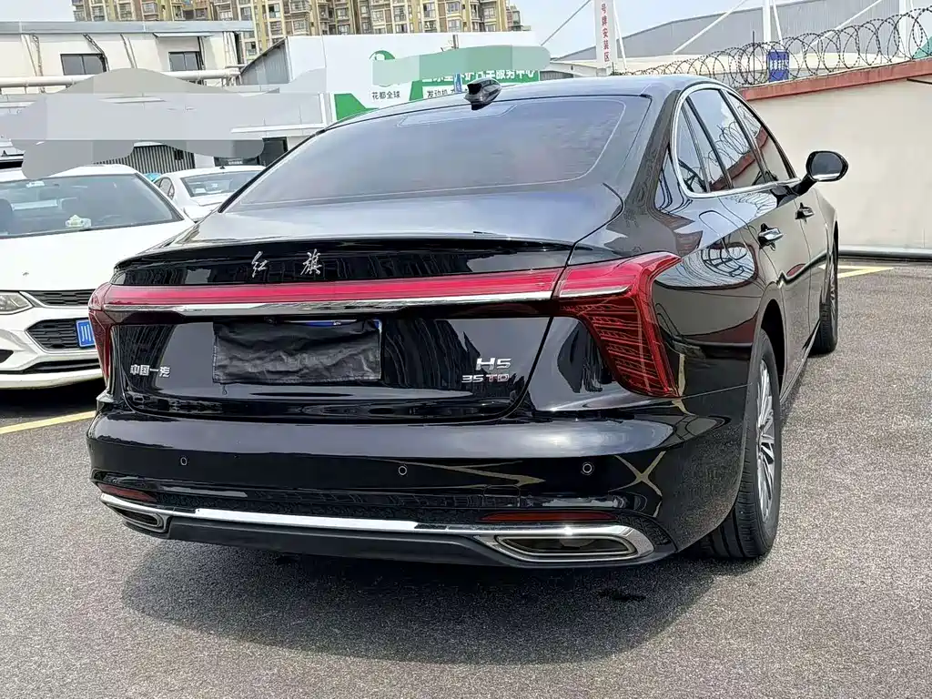 Hongqi Hongqi H5 — миниатюра 7