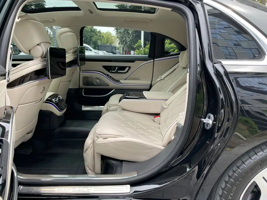 Mercedes-Benz S-Class — миниатюра 12