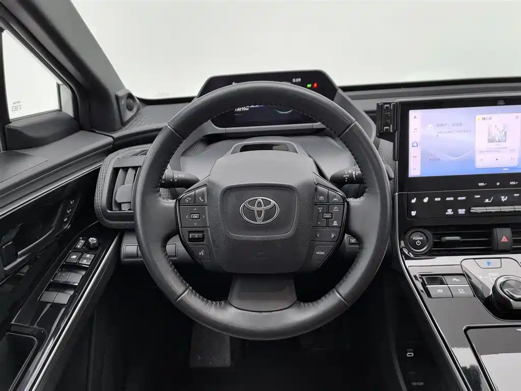 TOYOTA PLATINUM WISDOM 4X