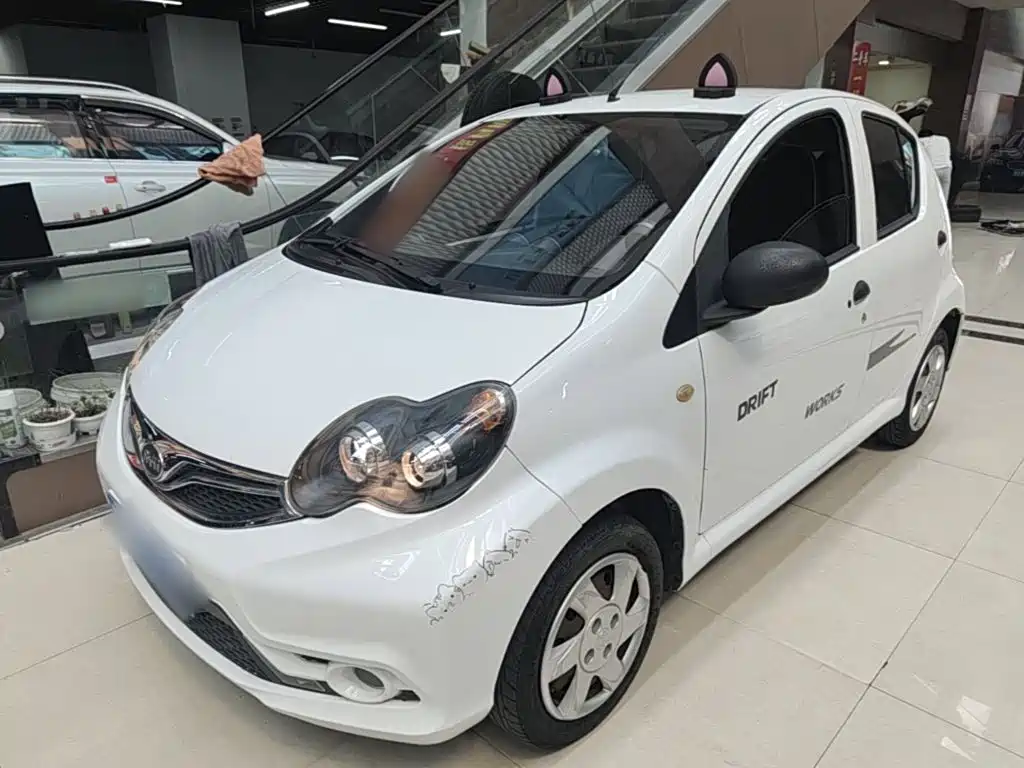 BYD F0
