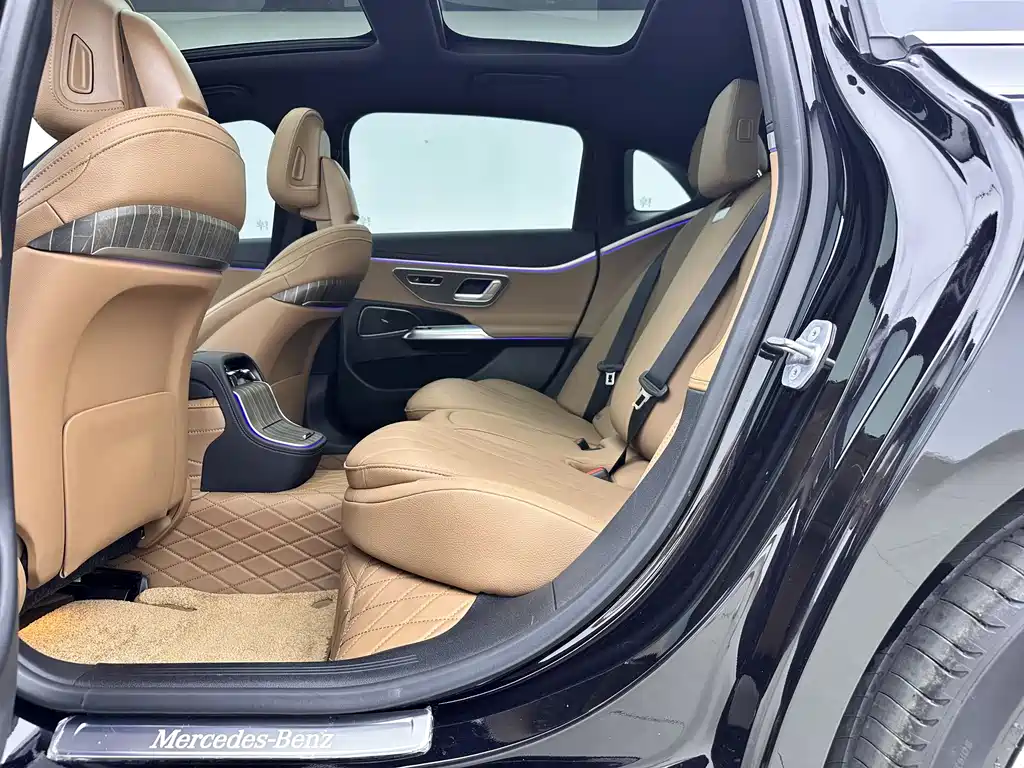 Mercedes-Benz E-Class E 2025 E 300 L Fashion
