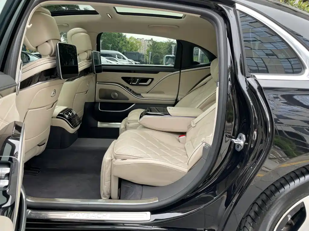 Mercedes-Benz S-Class — миниатюра 12