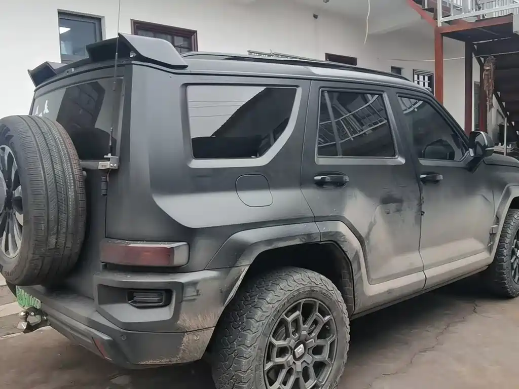 TANK TANK 700 NEW ENERGY