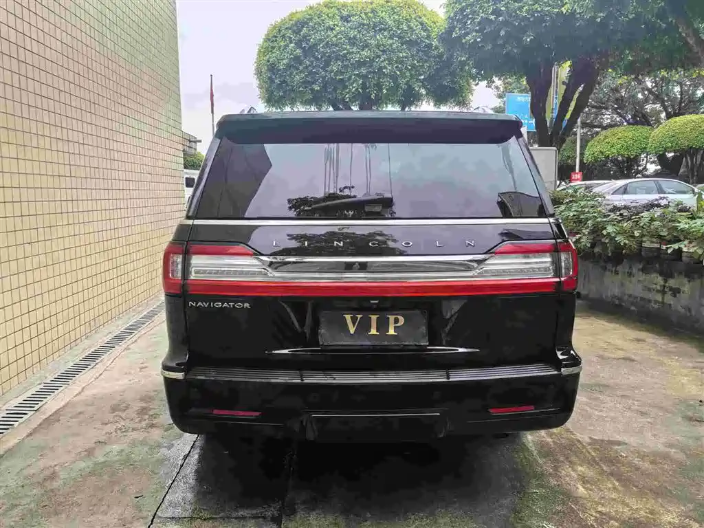 Lincoln Navigator 2018 3.5T V