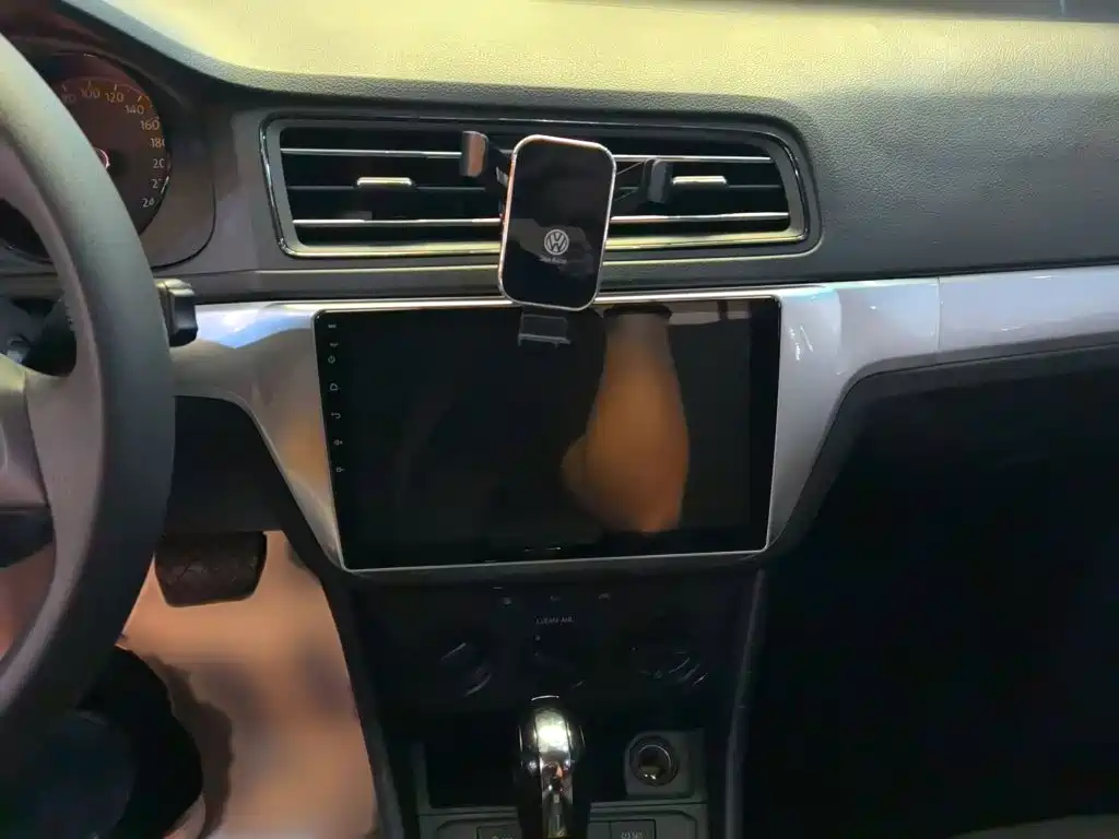 Volkswagen Lavida — миниатюра 5