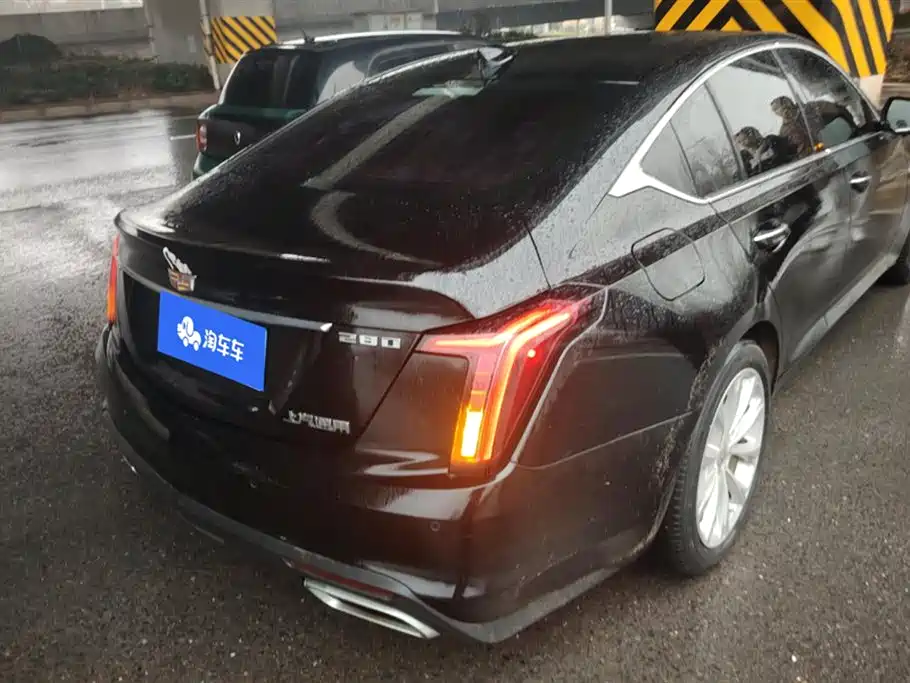 CADILLAC CT5