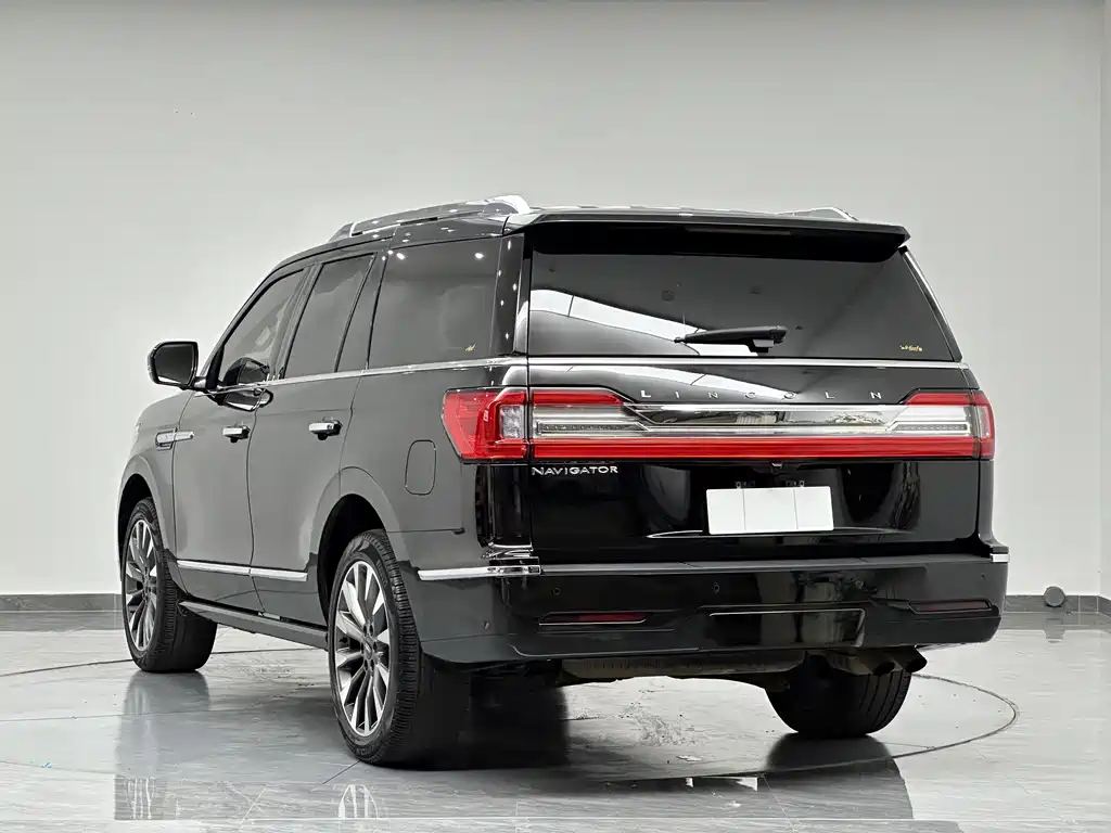 Lincoln Navigator 2018 3.5T V