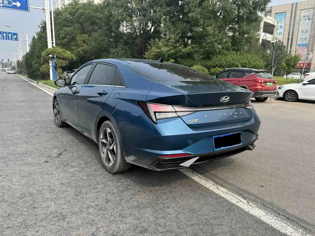 Hyundai Elantra — миниатюра 4