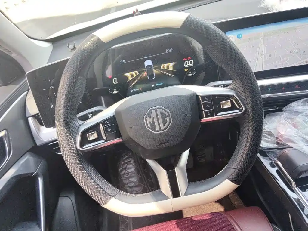MG MG ONE — миниатюра 11