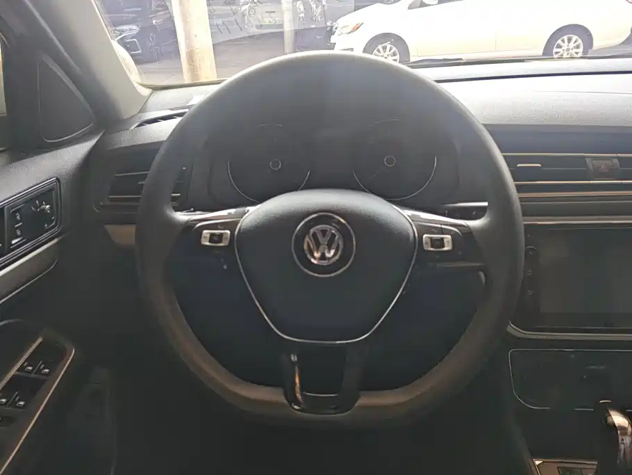 Volkswagen Lavida — миниатюра 15