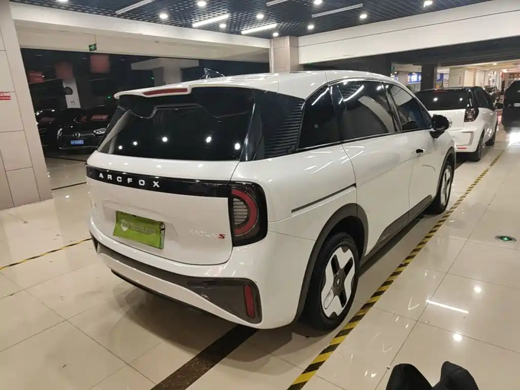 ARCFOX S — миниатюра 7