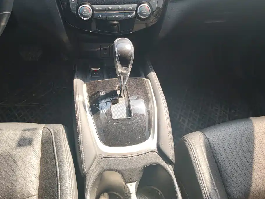Nissan X-Trail — миниатюра 15
